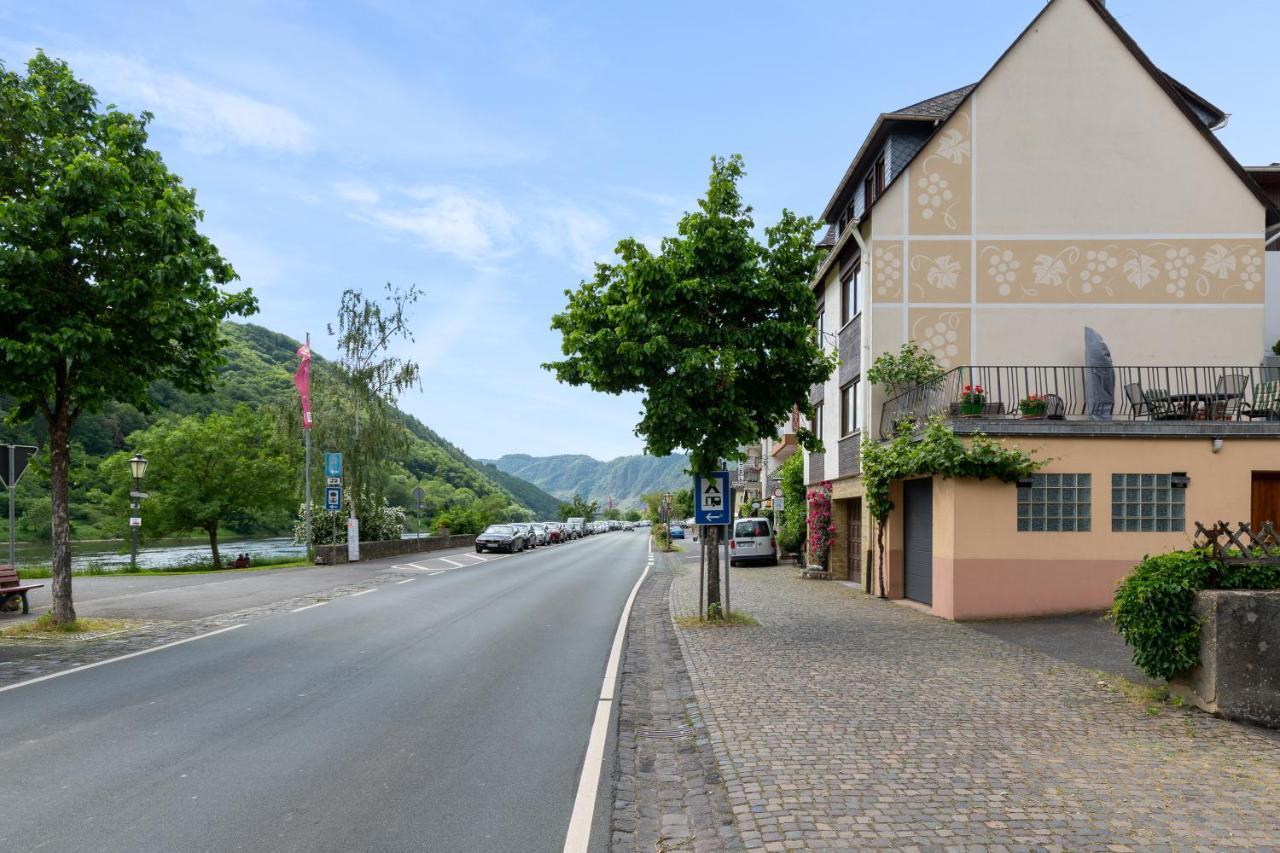 Haus Blaue Traube Mit Moselblick Apartment Ediger-Eller Exterior foto