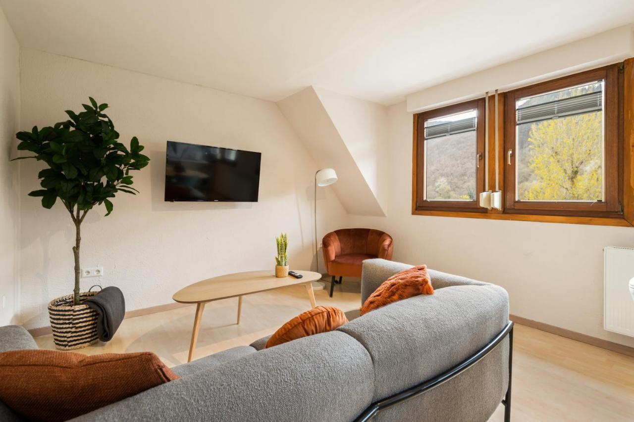 Haus Blaue Traube Mit Moselblick Apartment Ediger-Eller Exterior foto